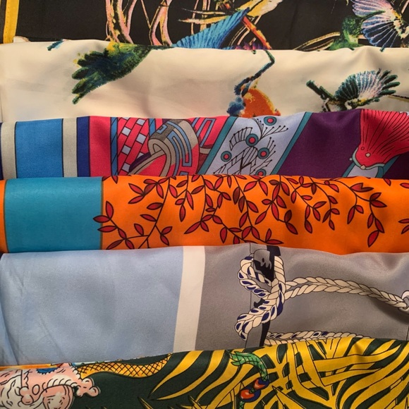 Silk Oversized Tassels Scarf - Blue, White and Red - Picture 3 of 4